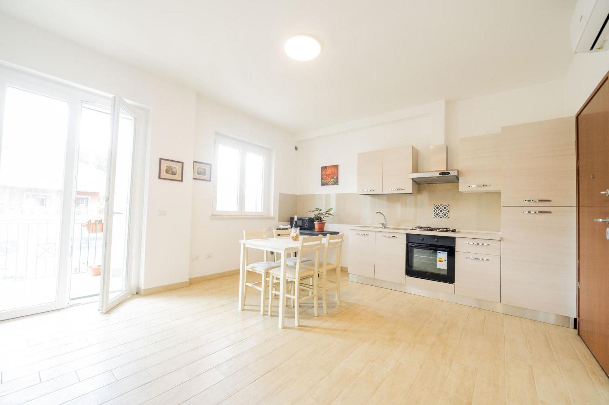 Terraced By The Ancient Appian Way 6 *